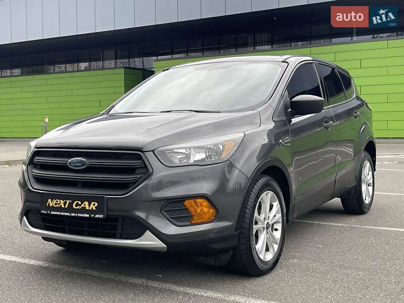 Внедорожник / Кроссовер Ford Escape 2018 в Киеве