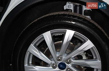 Внедорожник / Кроссовер Ford Escape 2021 в 
