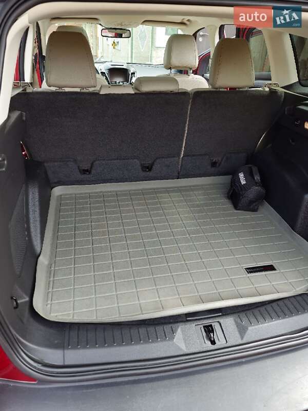 Позашляховик / Кросовер Ford Escape 2015 в Коростені