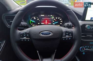 Внедорожник / Кроссовер Ford Escape 2022 в 