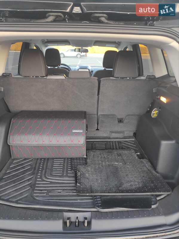 Внедорожник / Кроссовер Ford Escape 2018 в Виннице