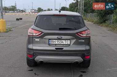 Внедорожник / Кроссовер Ford Escape 2013 в 