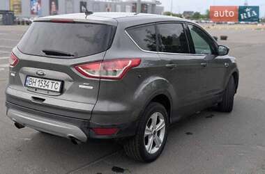 Внедорожник / Кроссовер Ford Escape 2013 в 