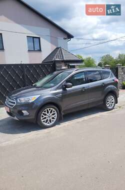 Позашляховик / Кросовер Ford Escape 2018 в Рівному