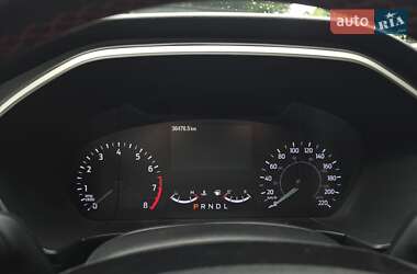 Внедорожник / Кроссовер Ford Escape 2021 в 