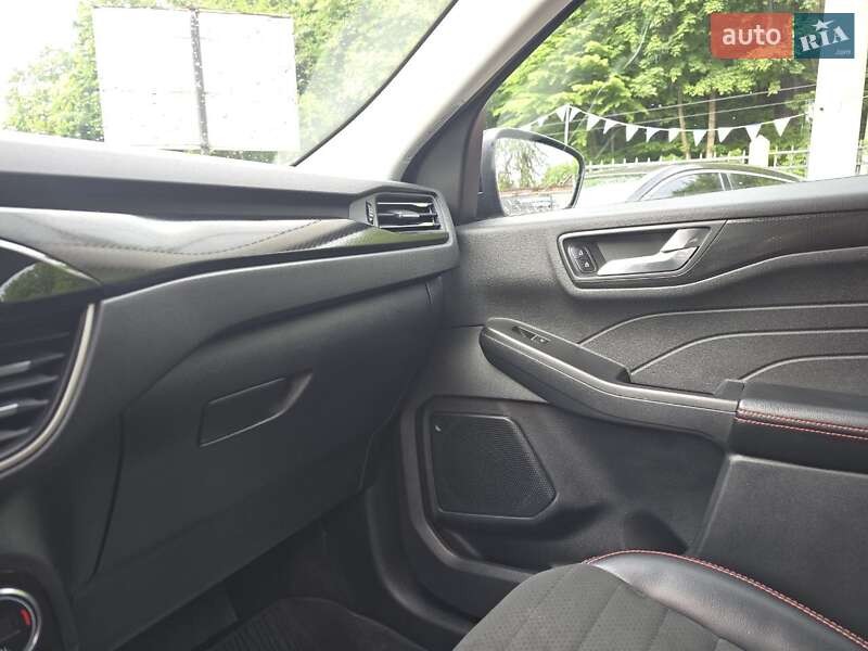 Позашляховик / Кросовер Ford Escape 2021 в Львові