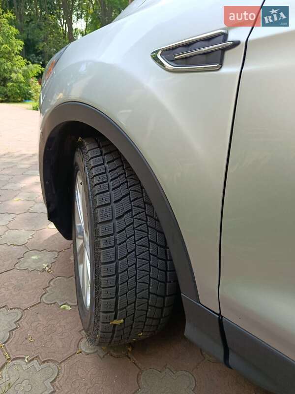 Внедорожник / Кроссовер Ford Escape 2019 в Бершади