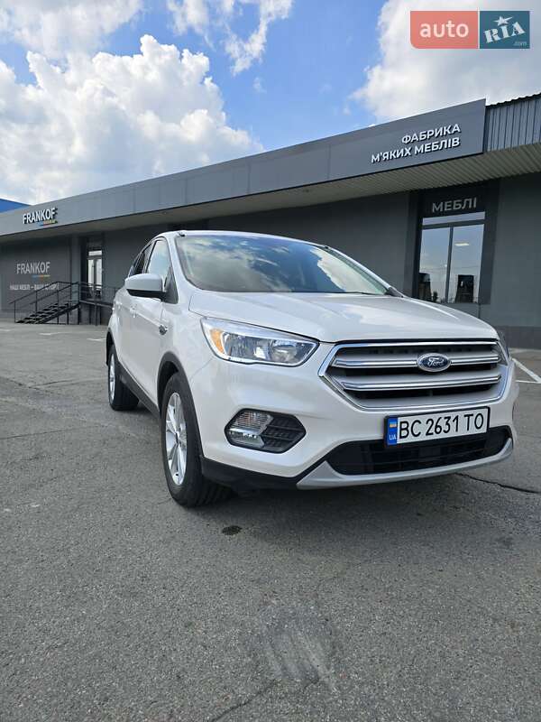 Внедорожник / Кроссовер Ford Escape 2019 в Львове