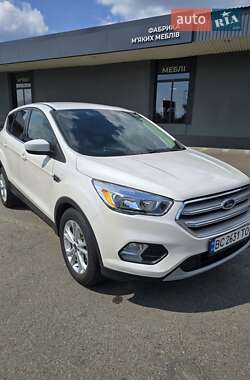 Внедорожник / Кроссовер Ford Escape 2019 в Львове