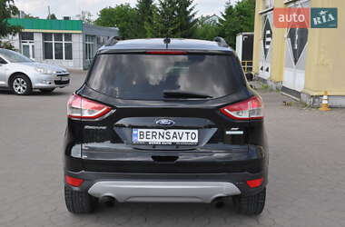Позашляховик / Кросовер Ford Escape 2013 в 