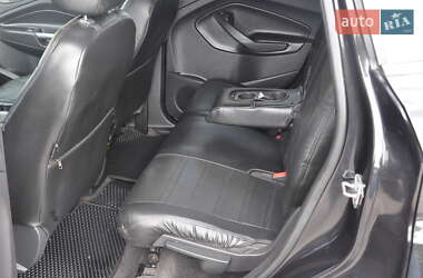 Позашляховик / Кросовер Ford Escape 2013 в 