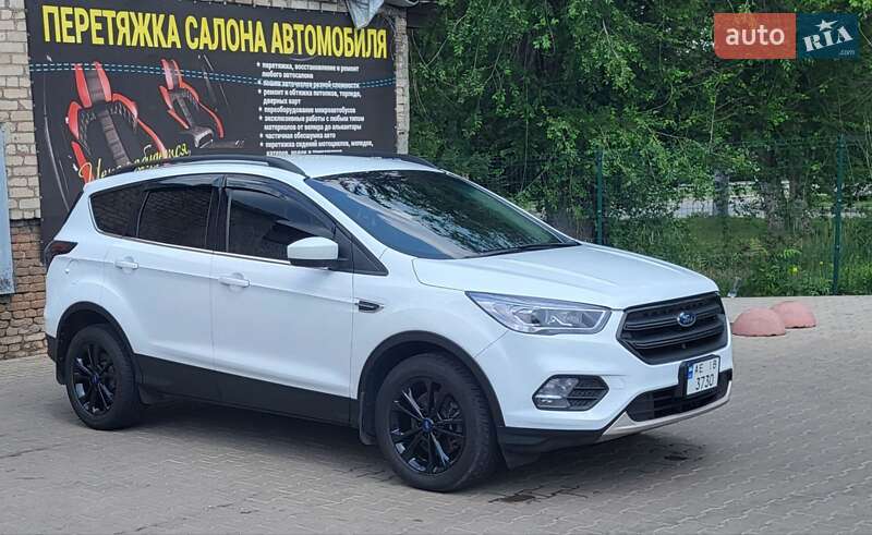 Позашляховик / Кросовер Ford Escape 2016 в Кривому Розі