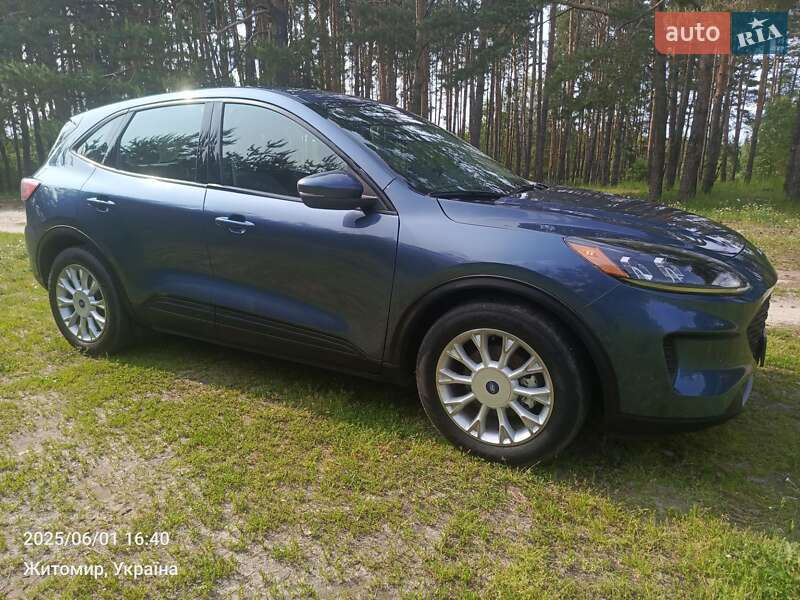 Внедорожник / Кроссовер Ford Escape 2020 в Житомире