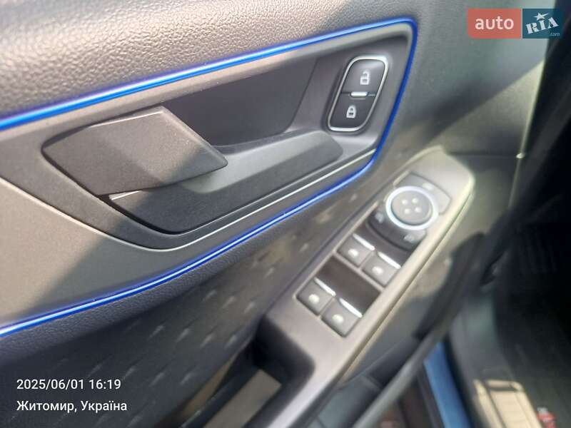 Внедорожник / Кроссовер Ford Escape 2020 в Житомире