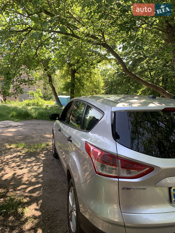 Позашляховик / Кросовер Ford Escape 2014 в Кривому Розі