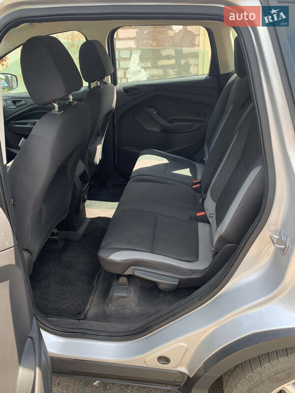 Позашляховик / Кросовер Ford Escape 2014 в Кривому Розі