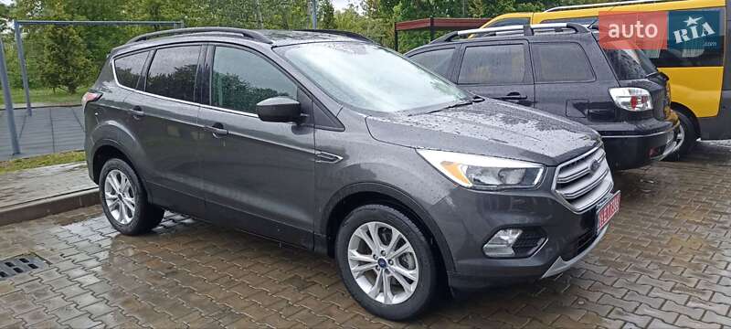 Внедорожник / Кроссовер Ford Escape 2018 в Луцке