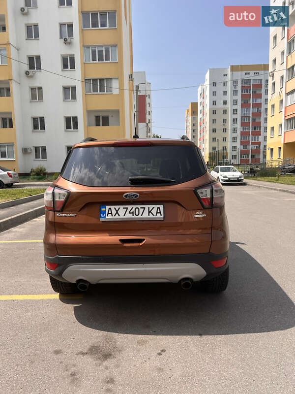 Внедорожник / Кроссовер Ford Escape 2016 в Харькове