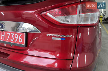 Позашляховик / Кросовер Ford Escape 2014 в 