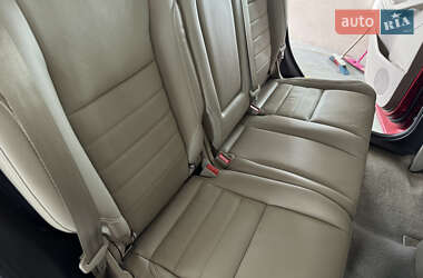 Позашляховик / Кросовер Ford Escape 2014 в 