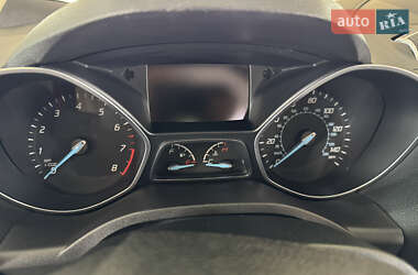 Позашляховик / Кросовер Ford Escape 2014 в 