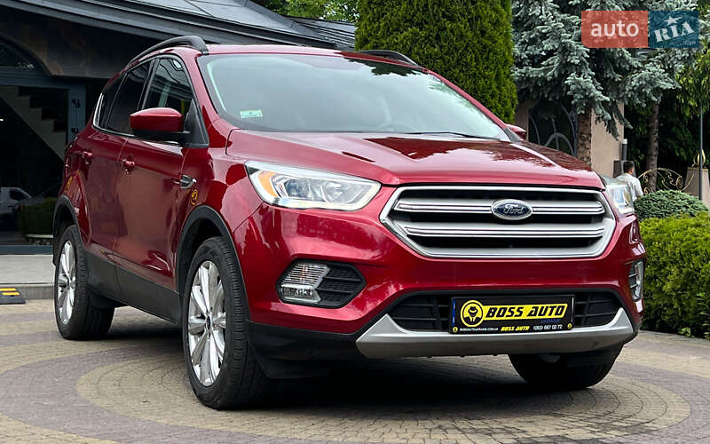 Внедорожник / Кроссовер Ford Escape 2018 в Львове