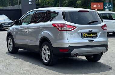 Позашляховик / Кросовер Ford Escape 2013 в 