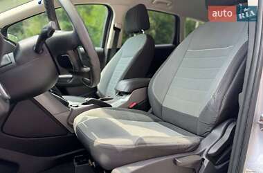 Позашляховик / Кросовер Ford Escape 2013 в 