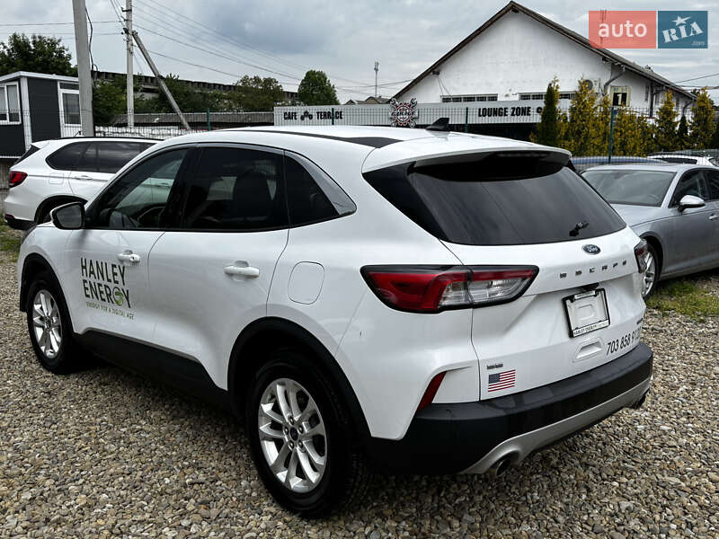 Внедорожник / Кроссовер Ford Escape 2020 в Стрые