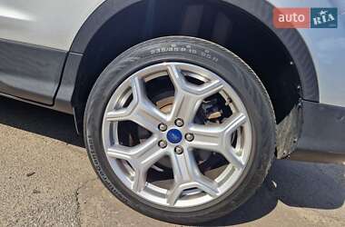 Внедорожник / Кроссовер Ford Escape 2019 в 