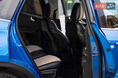 Внедорожник / Кроссовер Ford Escape 2021 в 