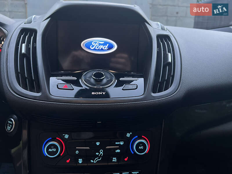 Внедорожник / Кроссовер Ford Escape 2019 в Покровском