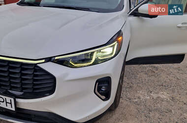 Внедорожник / Кроссовер Ford Escape 2023 в 