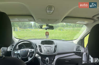 Внедорожник / Кроссовер Ford Escape 2013 в 