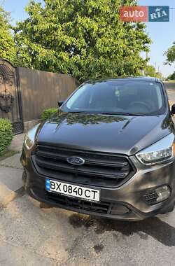 Внедорожник / Кроссовер Ford Escape 2017 в 