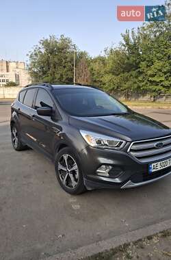 Позашляховик / Кросовер Ford Escape 2017 в Дніпрі