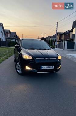 Внедорожник / Кроссовер Ford Escape 2016 в 