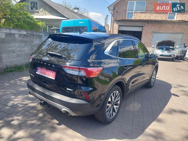 Позашляховик / Кросовер Ford Escape 2019 в Рівному