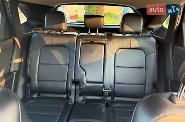 Внедорожник / Кроссовер Ford Escape 2020 в 