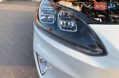 Внедорожник / Кроссовер Ford Escape 2020 в 