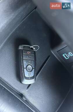 Внедорожник / Кроссовер Ford Escape 2023 в 
