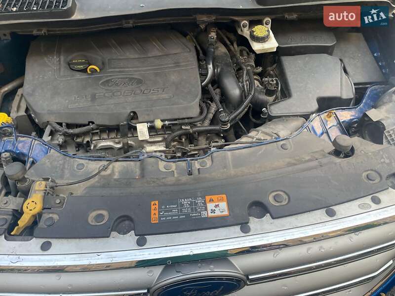 Внедорожник / Кроссовер Ford Escape 2017 в Киеве