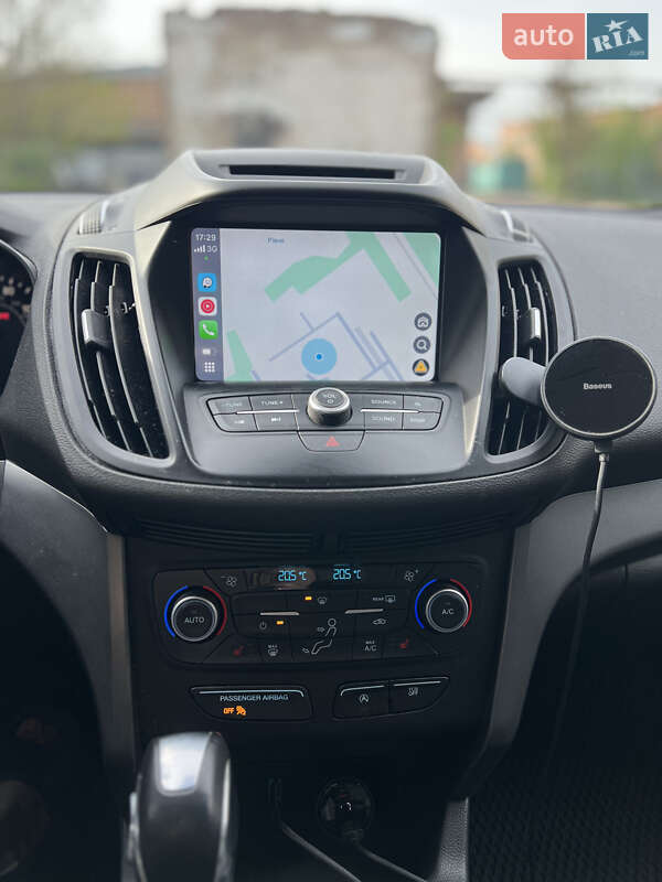 Позашляховик / Кросовер Ford Escape 2017 в Рівному