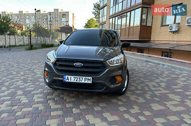 Внедорожник / Кроссовер Ford Escape 2019 в Виннице