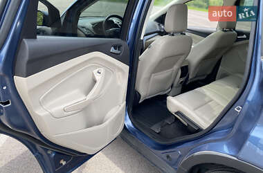 Внедорожник / Кроссовер Ford Escape 2018 в 