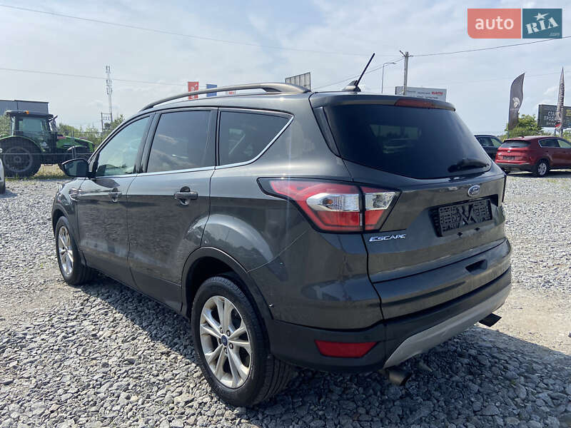 Позашляховик / Кросовер Ford Escape 2017 в Львові