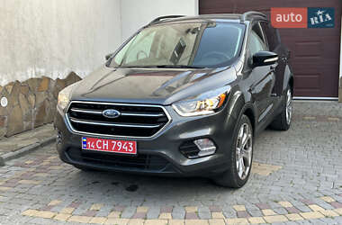 Внедорожник / Кроссовер Ford Escape 2017 в 