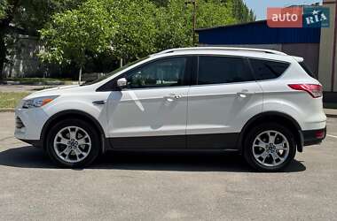 Внедорожник / Кроссовер Ford Escape 2014 в 