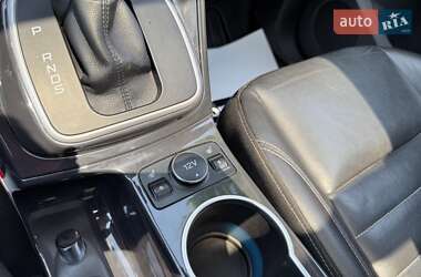 Внедорожник / Кроссовер Ford Escape 2014 в 