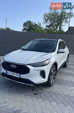 Внедорожник / Кроссовер Ford Escape 2023 в 